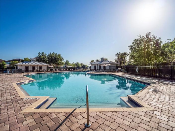 Image No.52-6 Bed Property for sale