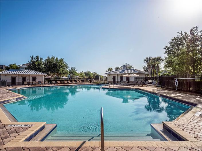 Image No.56-6 Bed Property for sale