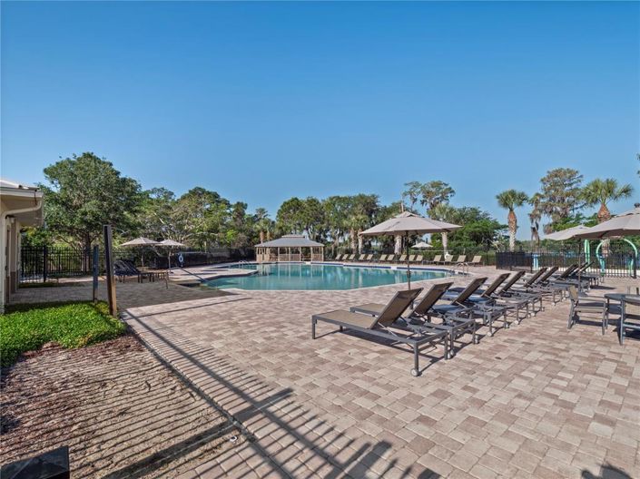 Image No.59-6 Bed Property for sale