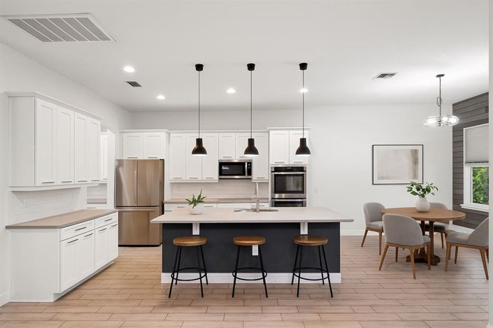 Image No.7-6 Bed Property for sale