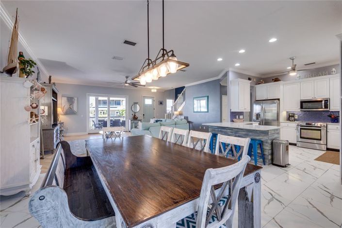 Image No.11-5 Bed Property for sale