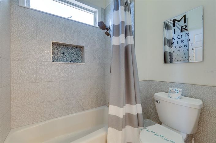 Image No.26-5 Bed Property for sale