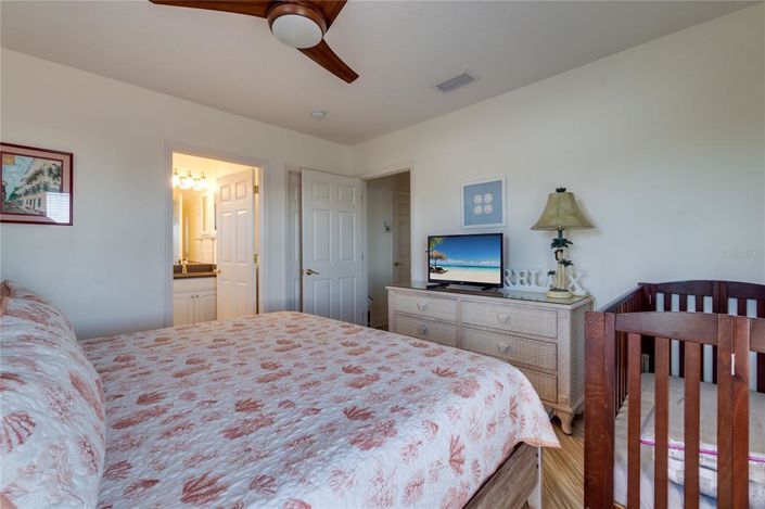 Image No.34-5 Bed Property for sale