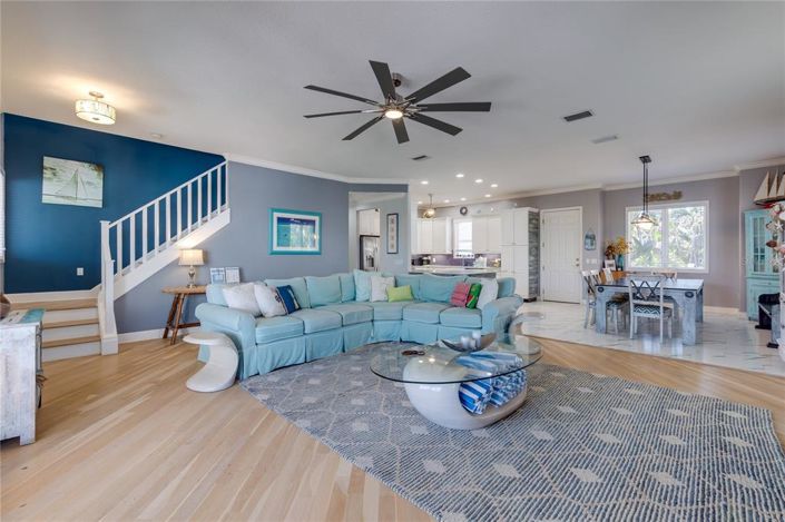 Image No.4-5 Bed Property for sale