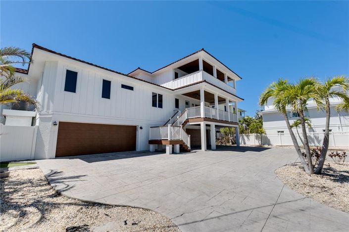 Image No.51-5 Bed Property for sale