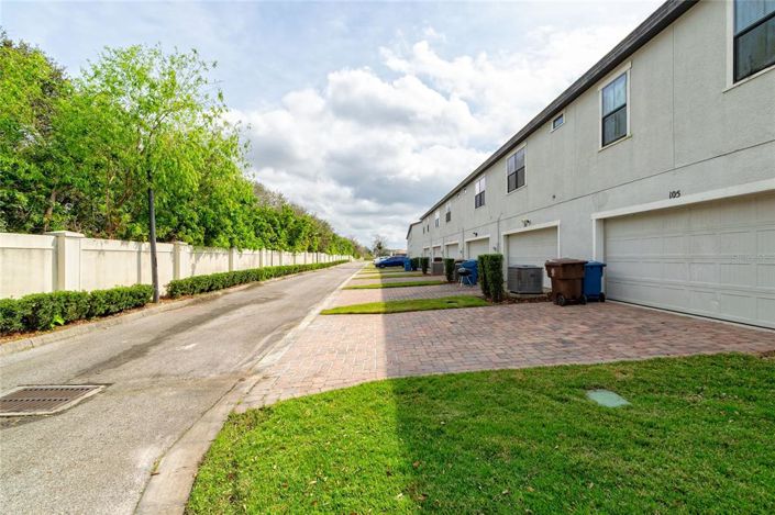 Image No.10-2 Bed Townhouse for sale