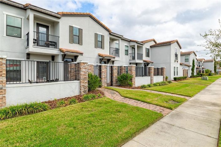 Image No.3-2 Bed Townhouse for sale