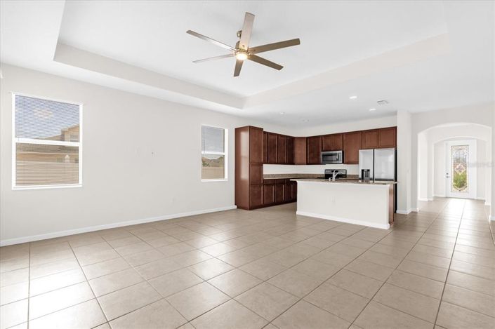 Image No.12-3 Bed Property for sale