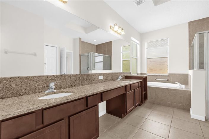 Image No.23-3 Bed Property for sale