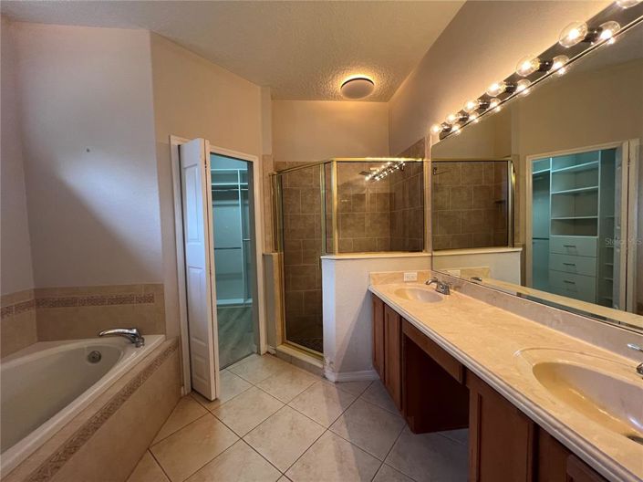 Image No.29-Propriété de 3 chambres à vendre à Clermont