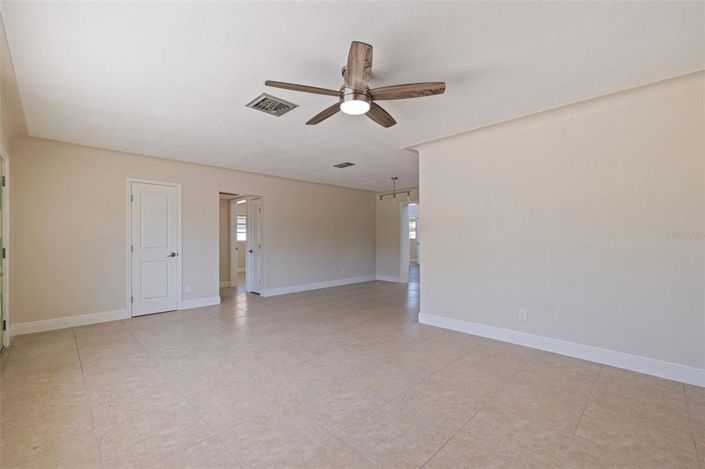 Image No.11-Propriété de 4 chambres à vendre à Floride