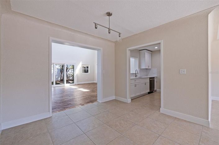 Image No.13-4 Bed Property for sale