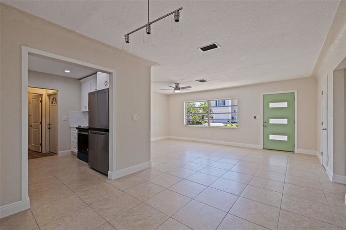 Image No.14-4 Bed Property for sale