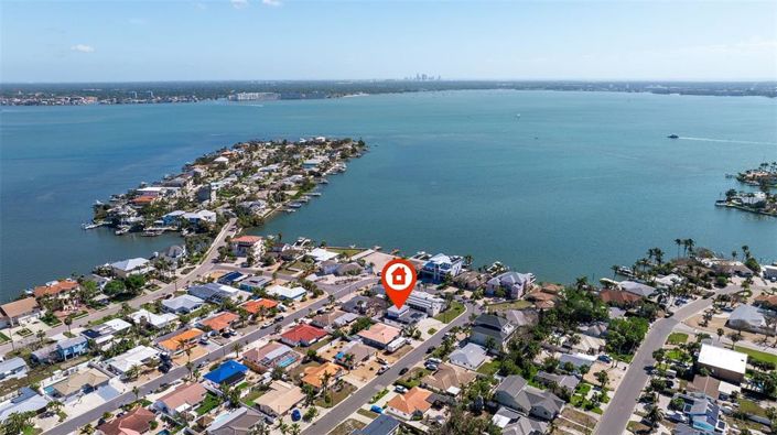 Image No.44-4 Bed Property for sale