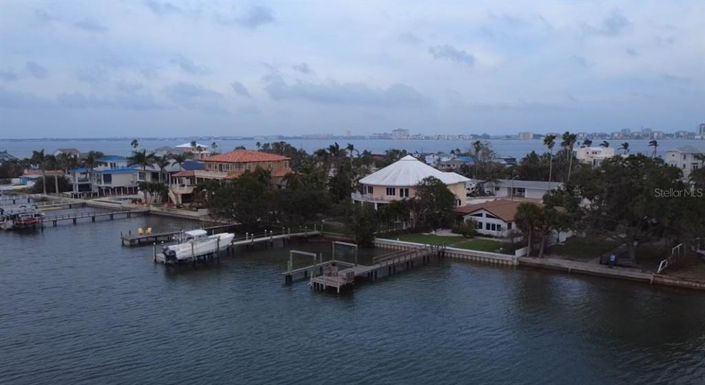 Image No.10-4 Bed Property for sale