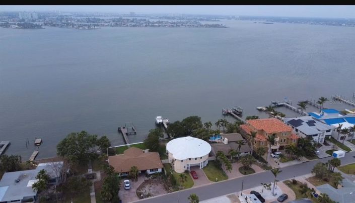 Image No.11-4 Bed Property for sale