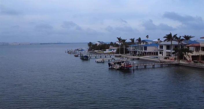 Image No.14-4 Bed Property for sale