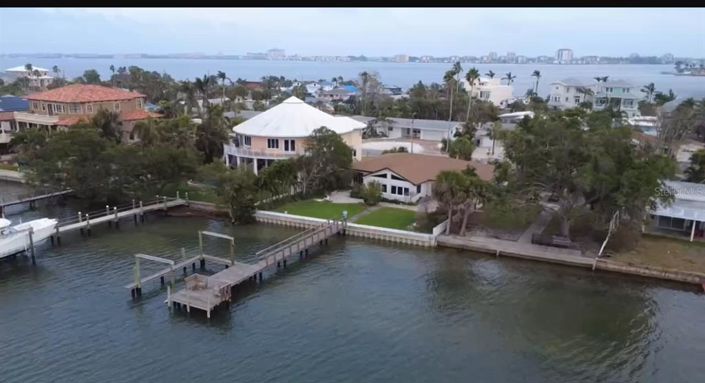 Image No.15-4 Bed Property for sale