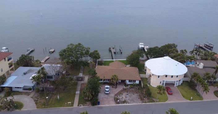 Image No.17-4 Bed Property for sale