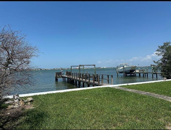 Image No.27-4 Bed Property for sale