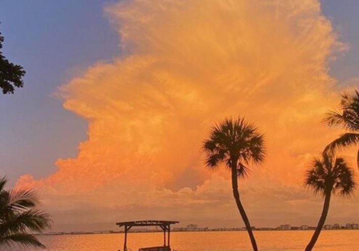 Image No.5-4 Bed Property for sale