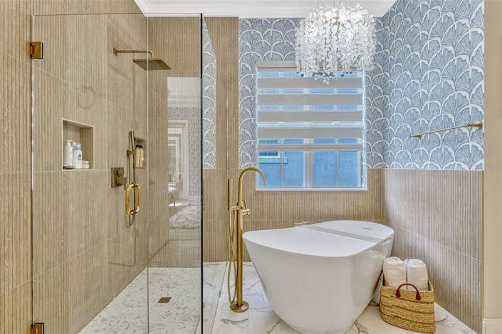 Image No.25-4 Bed Property for sale