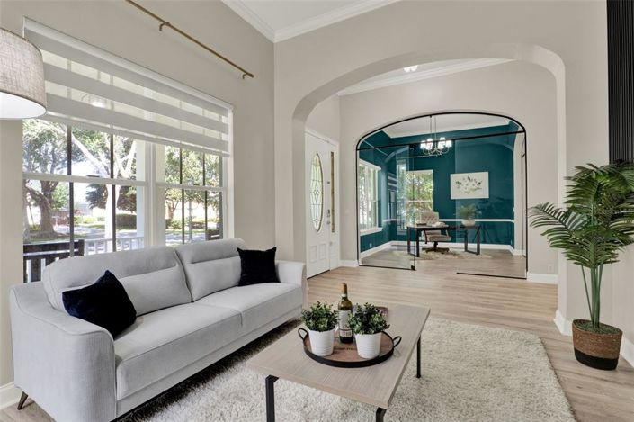 Image No.5-4 Bed Property for sale