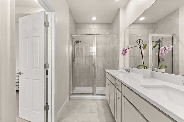 Image No.27-5 Bed Property for sale