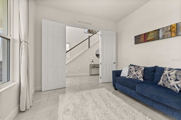 Image No.7-5 Bed Property for sale