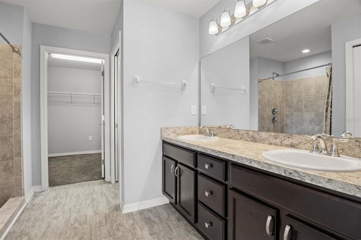 Image No.11-Propriété de 4 chambres à vendre à Haines City