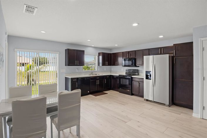 Image No.7-Propriété de 4 chambres à vendre à Haines City