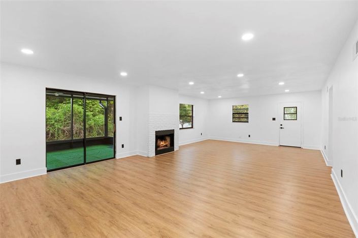 Image No.23-3 Bed Property for sale