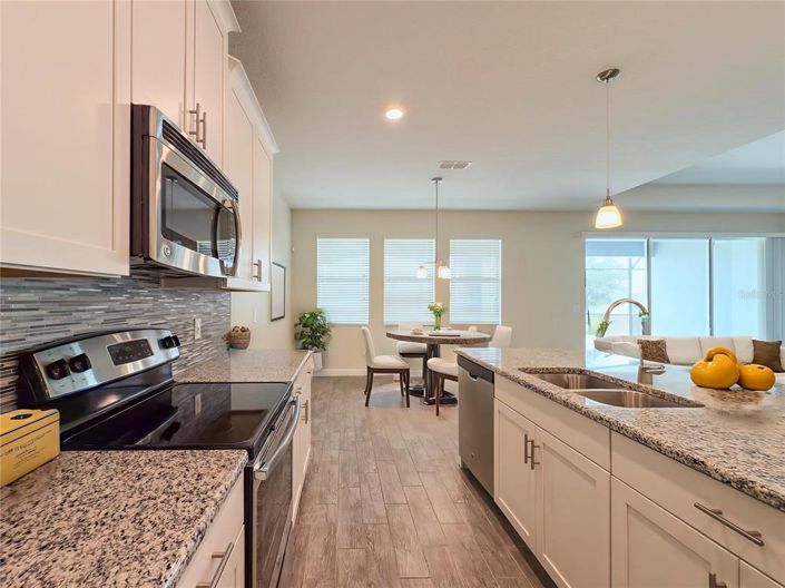 Image No.5-Propriété de 4 chambres à vendre à Kissimmee