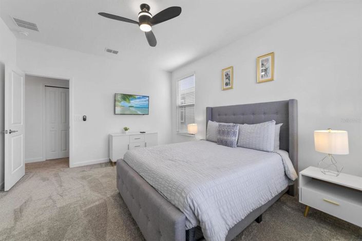 Image No.20-5 Bed Property for sale