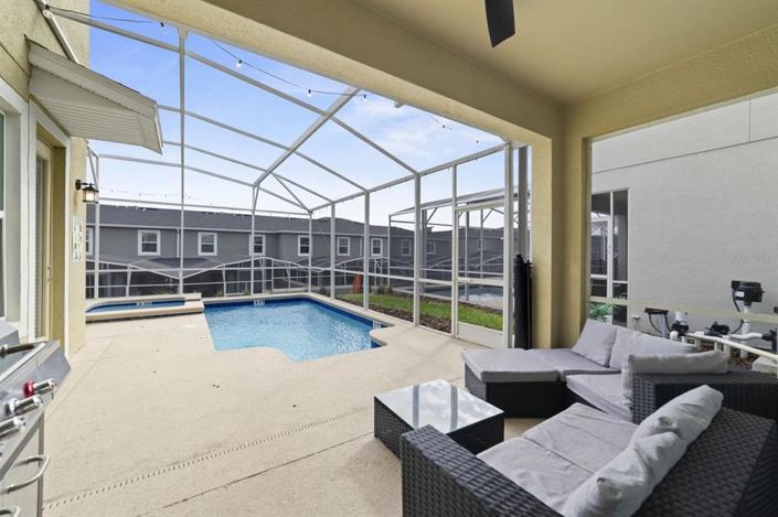 Image No.30-5 Bed Property for sale