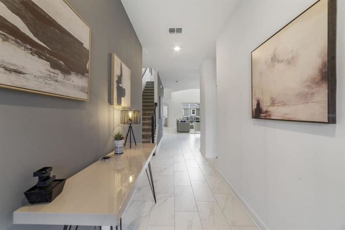 Image No.4-5 Bed Property for sale