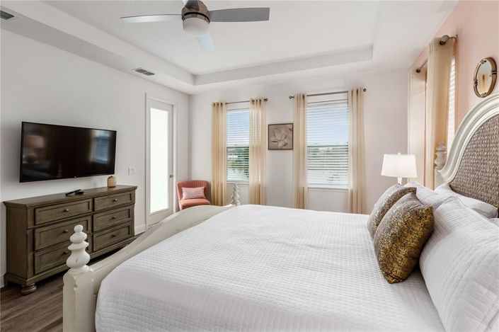 Image No.29-6 Bed Property for sale