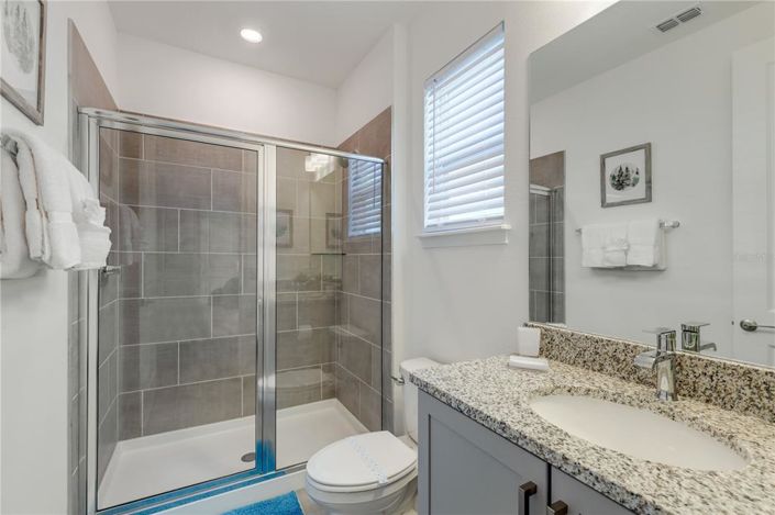 Image No.36-6 Bed Property for sale