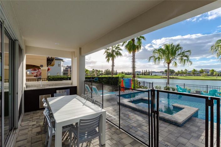 Image No.6-6 Bed Property for sale