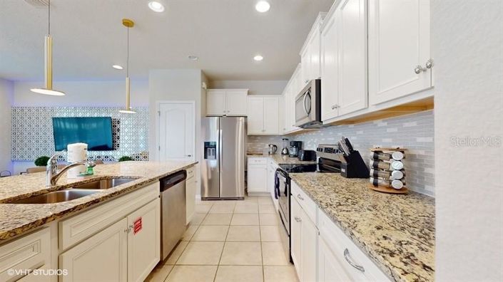 Image No.10-5 Bed Townhouse for sale