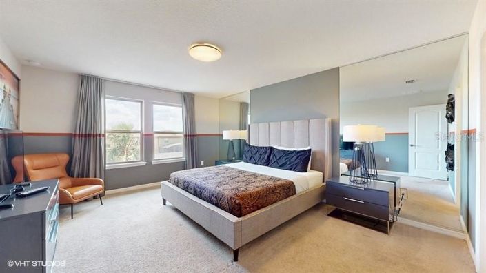 Image No.17-5 Bed Townhouse for sale