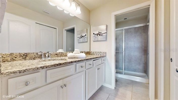 Image No.20-5 Bed Townhouse for sale