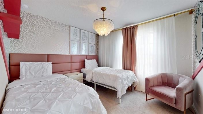 Image No.27-5 Bed Townhouse for sale