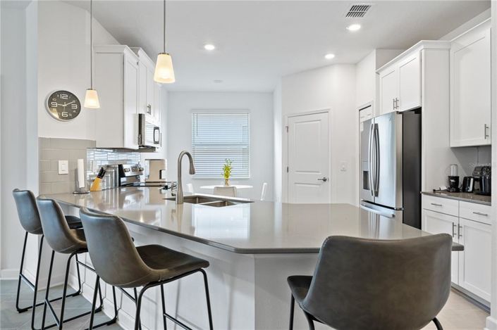 Image No.6-4 Bed Property for sale