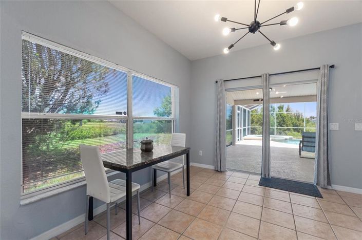 Image No.12-Propriété de 5 chambres à vendre à Davenport