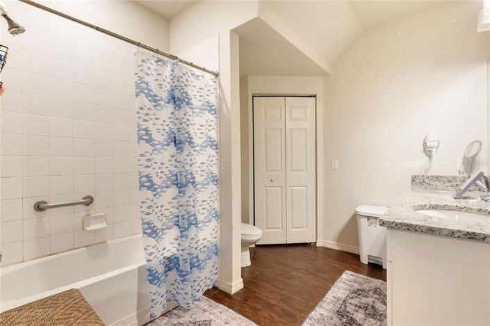 Image No.13-3 Bed Townhouse for sale