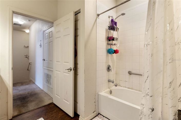 Image No.18-3 Bed Townhouse for sale