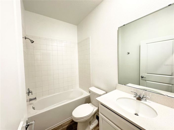 Image No.20-4 Bed Property for sale