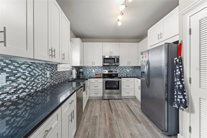 Image No.22-2 Bed Property for sale