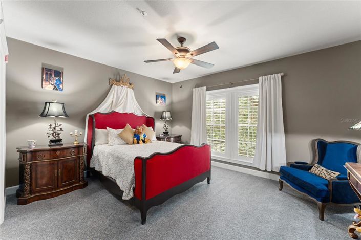 Image No.32-2 Bed Property for sale